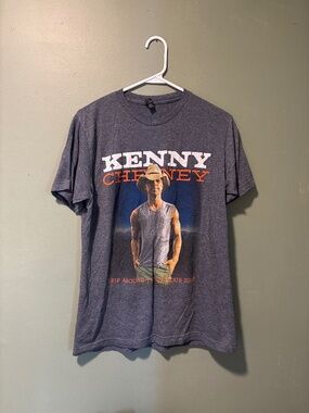 Kenny chesney trip around the sun tour 2018 concert t-shirt